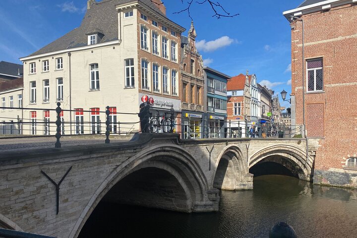 Entfliehen Sie der Stadt Mechelen Stadtspaziergang mit Rätseln