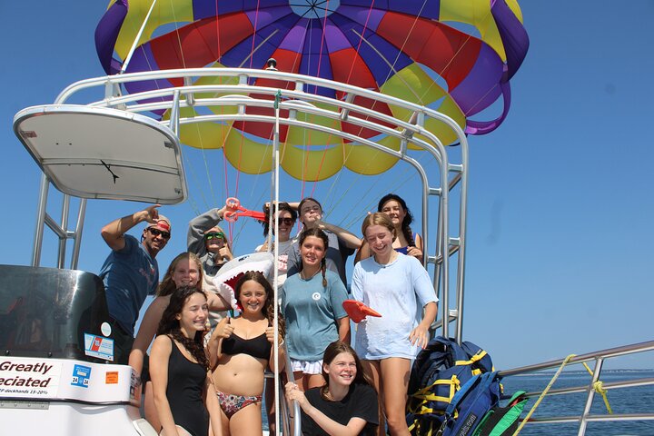 Unglaubliche Parasailing mit fantastischen Sehenswürdigkeiten
