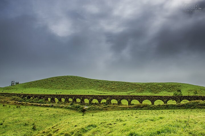 Descubra São Miguel: Full Day Fogo y Sete Cidades con almuerzo