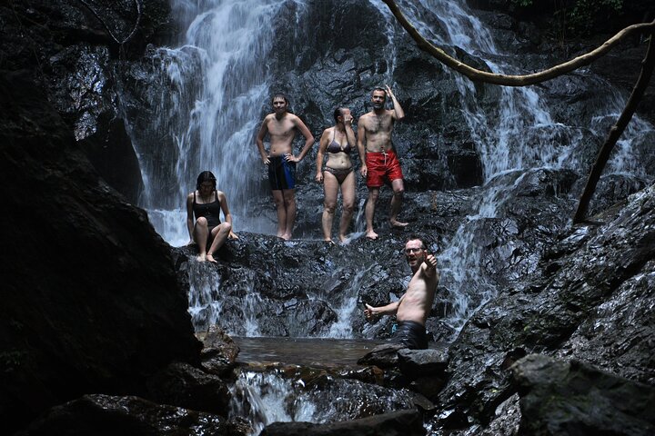 Padang West Sumatra 9 - Tour privato di un giorno + Mentawai