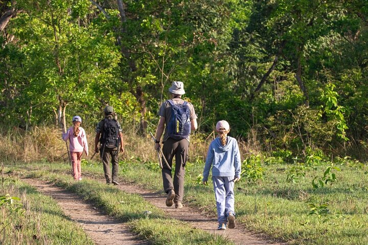 Safari a piedi di un'intera giornata al Parco Nazionale di Bardia Con PRANZO & GUIDA