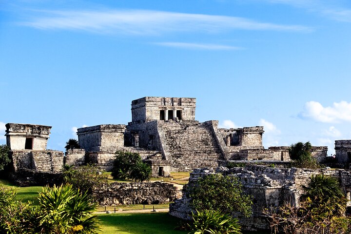 Visite des hauts lieux de Tulum, Cenote & Jungle Village pick-up inclus