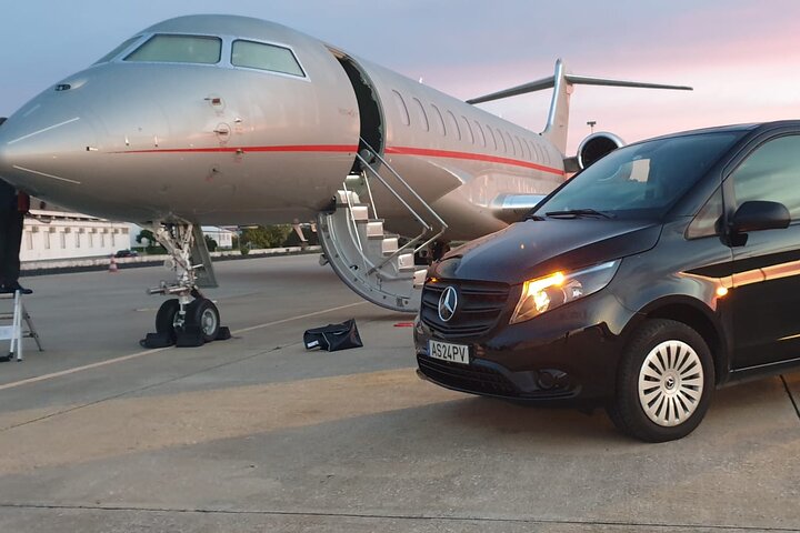 Servicio de Traslado Privado de Llegada o Salida del Aeropuerto de Oporto