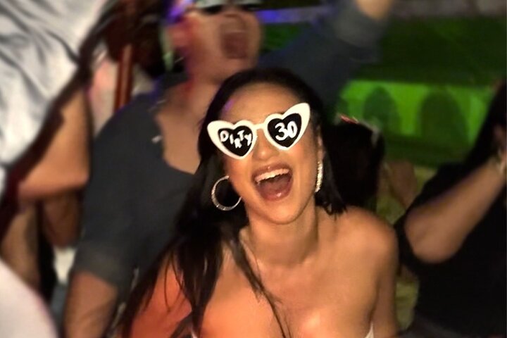 Bus de fête pour la vie nocturne à Aruba avec boissons illimitées et DJ