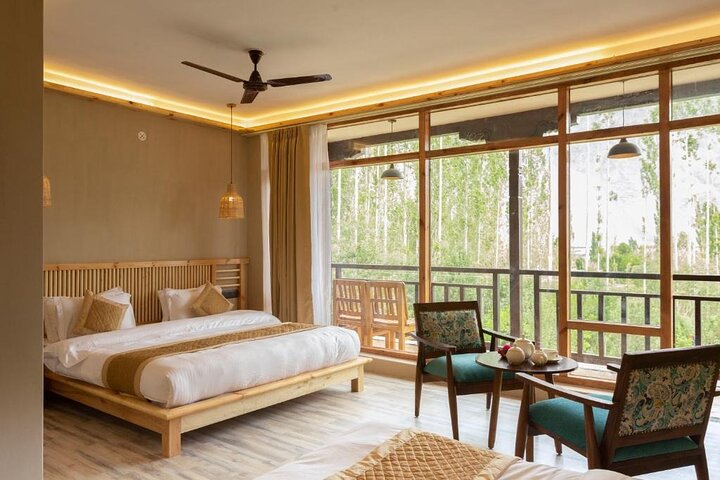 Tour de lujo étnico de 4 estrellas en Ladakh 9 días