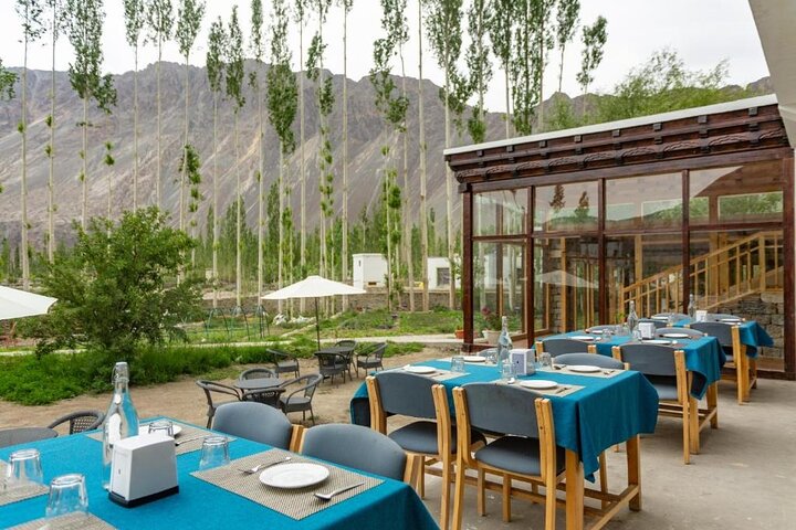 Tour de lujo étnico de 4 estrellas en Ladakh 9 días