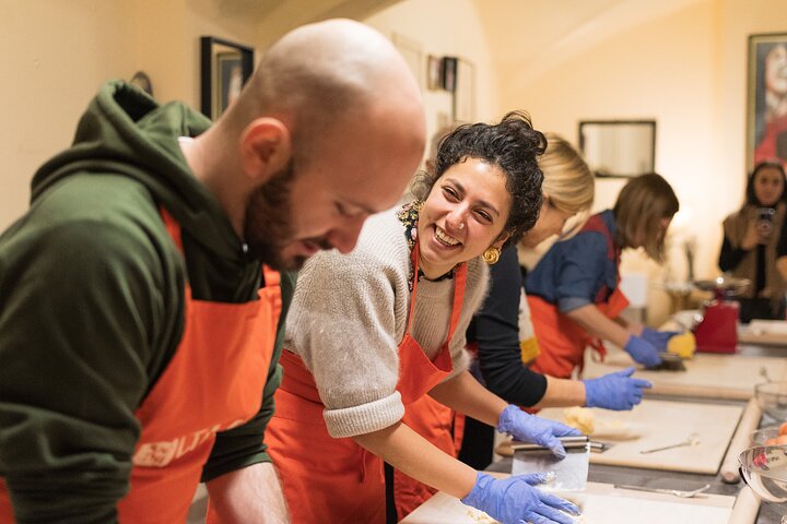 Clase de cocina local de pasta de Bolonia, Ragu, Spritz, vino y gelato
