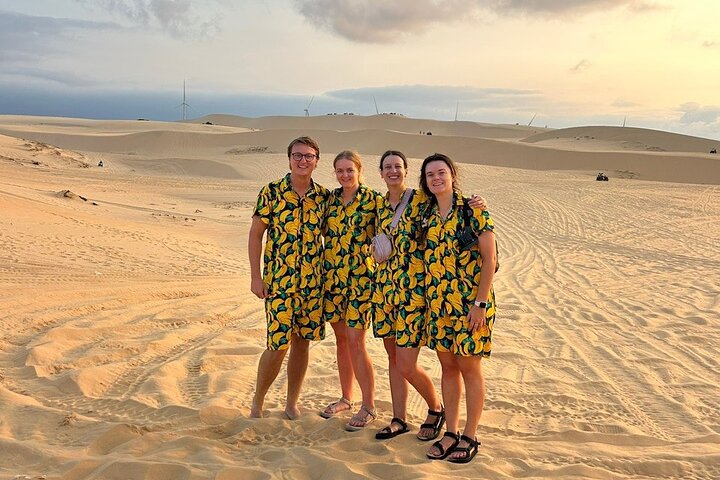 Tour privato in jeep all'alba o al tramonto delle dune di sabbia Mui Ne, Vietnam