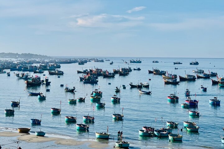 Tour privato in jeep all'alba o al tramonto delle dune di sabbia Mui Ne, Vietnam