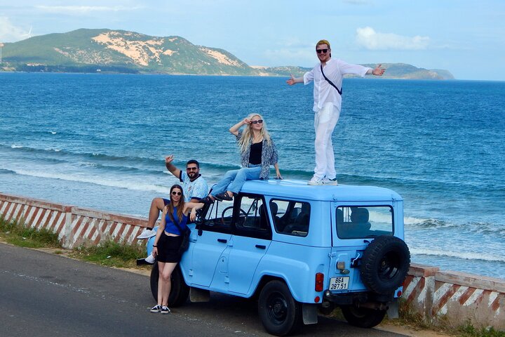 Tour privato in jeep all'alba o al tramonto delle dune di sabbia Mui Ne, Vietnam