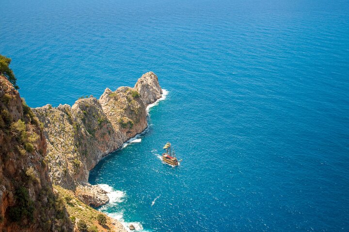 Alanya Pirate Boat Tour All Inclusive med frokost og transfer
