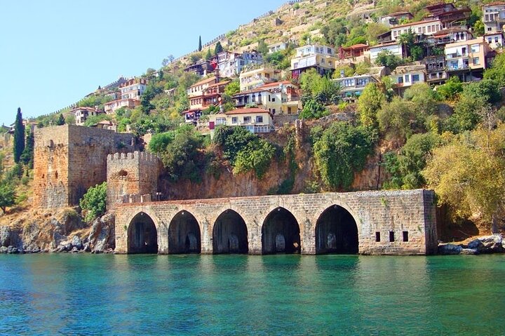 Alanya Pirate Boat Tour All Inclusive med frokost og transfer