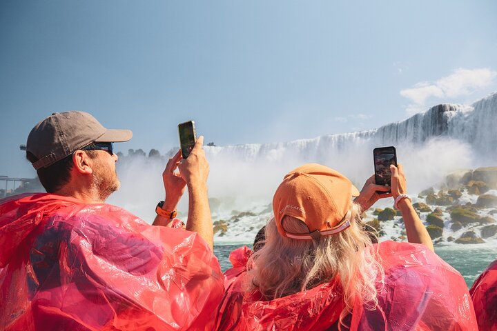 Cataratas del Niágara, Canadá : Paseo en barco, Viaje detrás de las cataratas