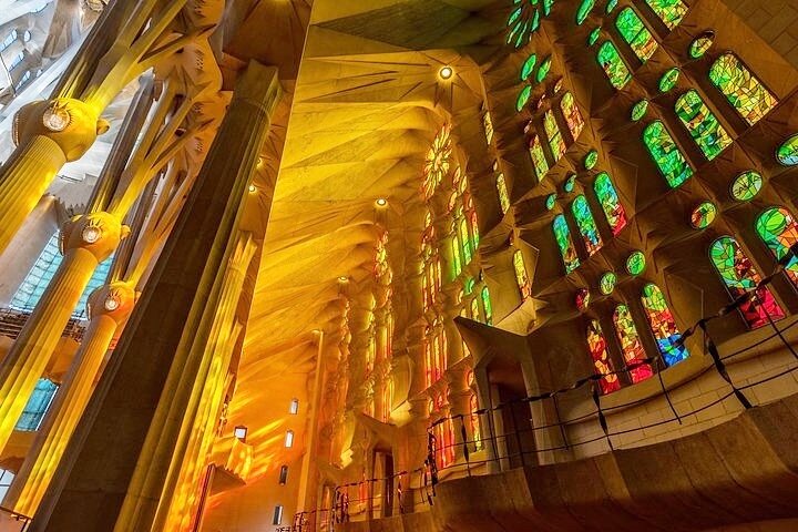 Sagrada Familia Gulltime Små Gruppe og Hurtigbilletter