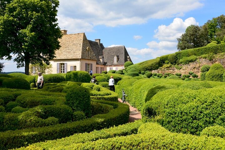 Tour privado de día completo por los castillos y jardines de Dordoña