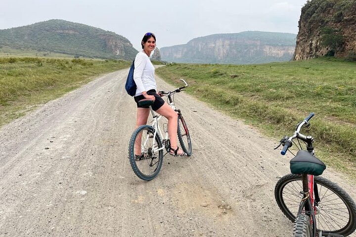Excursion d'une journée à Hell's Gate et au lac Naivasha en bateau au départ de Nairobi
