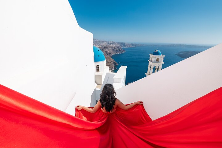 Eksklusiv Santorini Flying Dress Photoshoot med Pickup