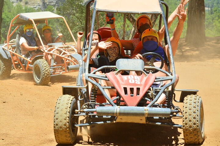 Antalya: Rafting, Jeep Safari, Buggy & Zipline 4 - i - 1 kombineret tur