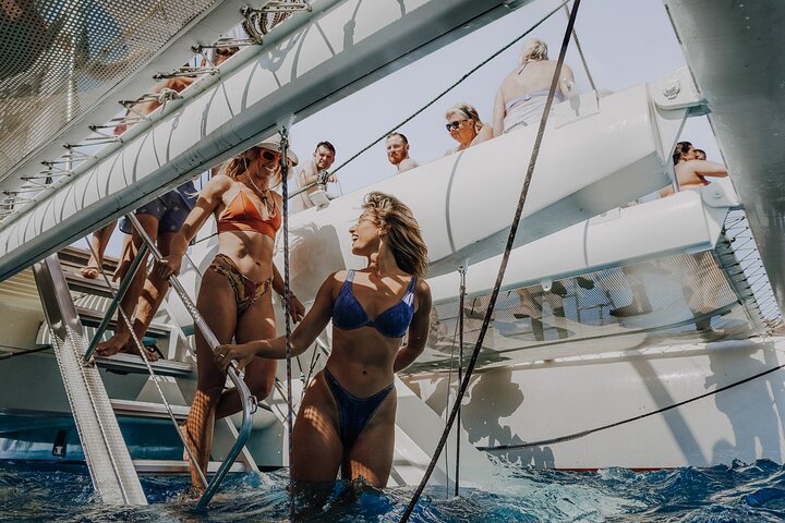 Catamarancruise naar Papagayo stranden, lunch en wateractiviteiten