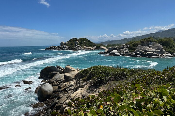 Privat Tayrona Hike till Cabo San Juan : Tvåspråkig Guide + Transport