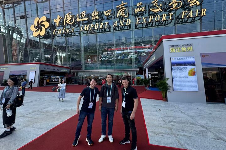 Visite privée d'une journée à Shenzhen avec service de voiture Tech + Culture + Shopping