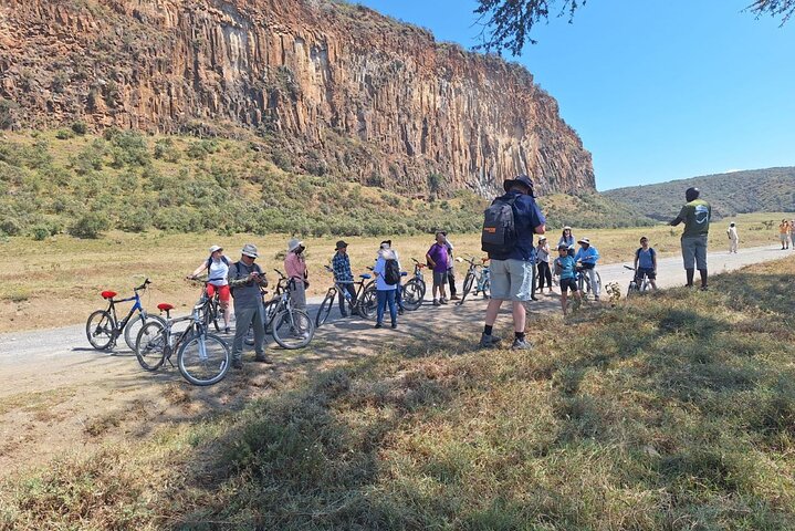 Excursão de dia inteiro ao Portão do Inferno e ao Lago Naivasha de Nairobi