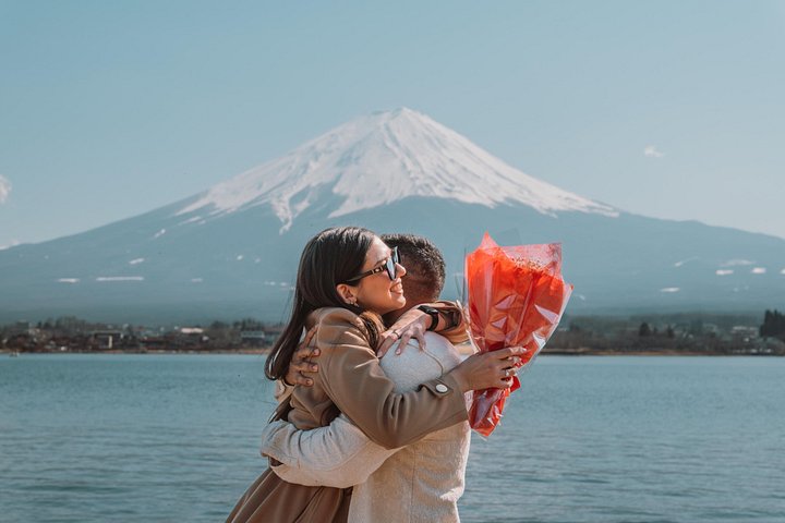Mt. Fuji 2-Hour Photo Shoot with a Local Photographer-Kawaguchiko