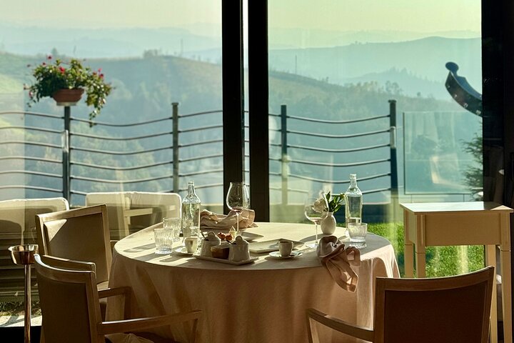 Proef Barolo en Barbaresco met een Sommelier. Wijntour door Piemonte