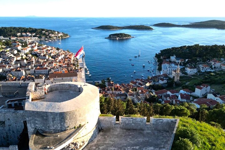 Hvar Lavenderfelt, Stenbyer og naturskjønne utsikter av eTuk Tuk