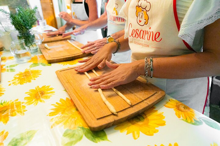 Olbia : Cours de pâtes et de tiramisu dans une maison locale par Cesarine