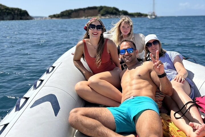 Tour in motoscafo 5 isole di Ksamil e snorkeling alle Isole Gemelle