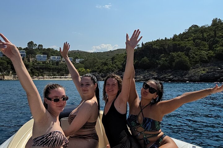Tour in motoscafo 5 isole di Ksamil e snorkeling alle Isole Gemelle