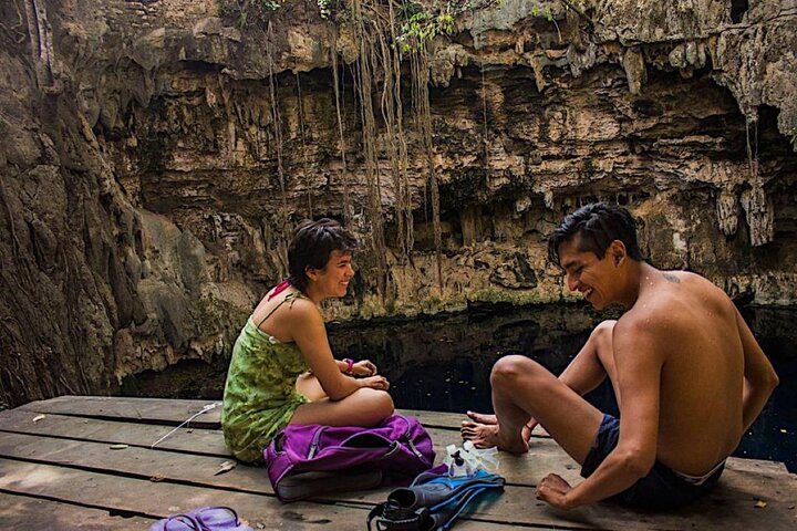 Uxmal, dois cenotes incríveis e passeio de comida local a partir de Mérida
