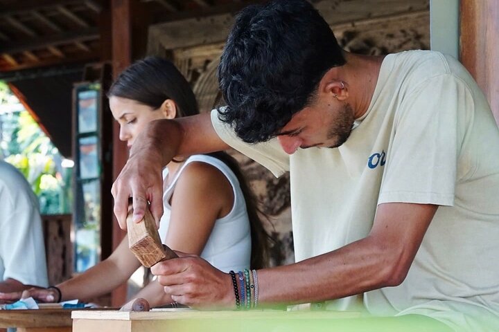 Hoi An Carvão de Madeira: Crie sua madeira de arte com mestre artesão