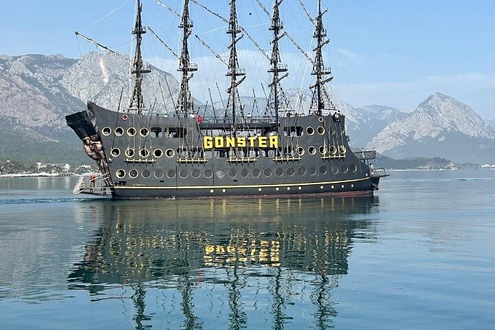 Antalya / Belek / Kemer : GONSTER Piraten Party Boot Mittagessen & Trinken