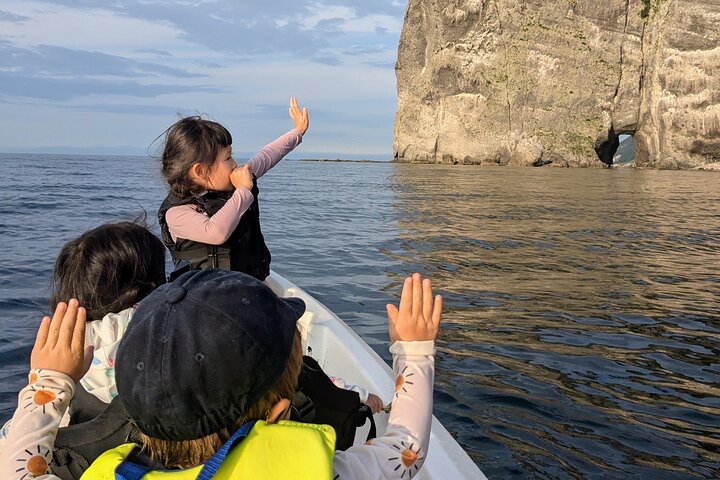 Sea Kayak Tour – Avventura costiera di Otaru