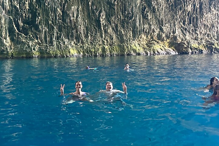 Activiteiten in de omgeving van Secret Blue Gem Cave & Grama Bay Boat Tours