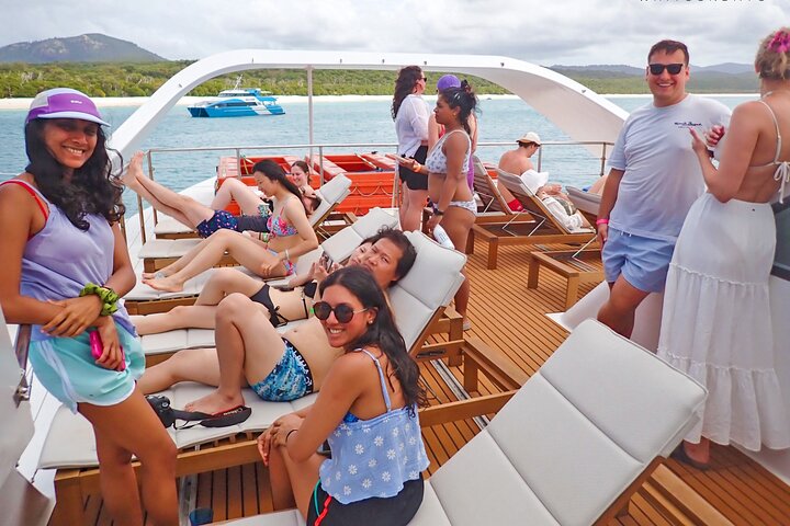 Snorkel & Whitehaven Beach Eco Cruise, Lunch | Från Airlie Beach