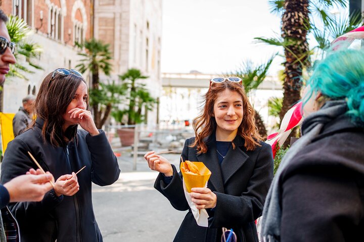 Tour gastronomico per piccoli gruppi a Genova con pasto completo ed Esperto alimentare locale