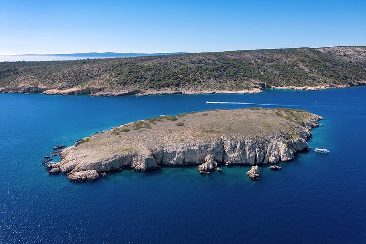 Upptäck Island Plavnik med ett piratskepp ALL INCLUSIVE !!