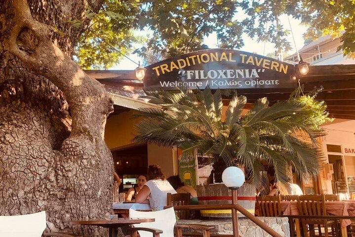 Visite privée de la plage d'Elafonisi avec dégustations d'huile d'olive au miel et de vin