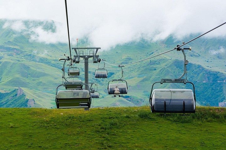 Baku: Guba Shahdag-Candy Cane Mountains Tour/ Entry Included