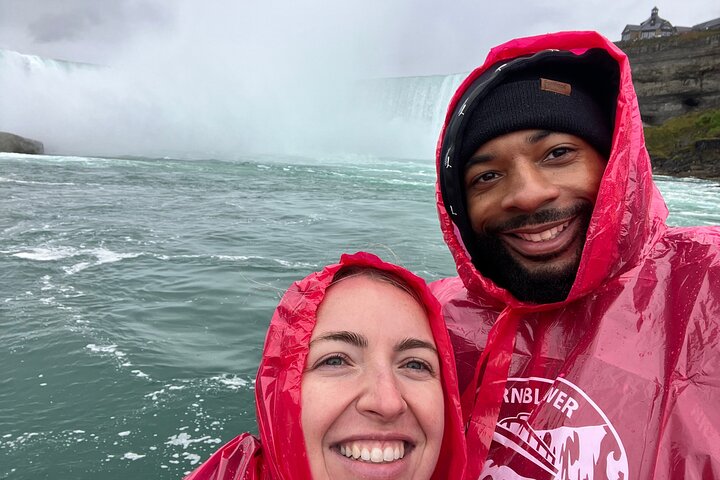 Cataratas del Niágara, Canadá : Paseo en barco, Viaje detrás de las cataratas