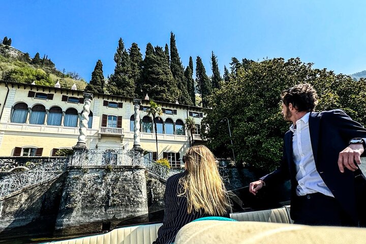 1H - 4H Tour Privado en Barco por el Lago de Como 6 pax
