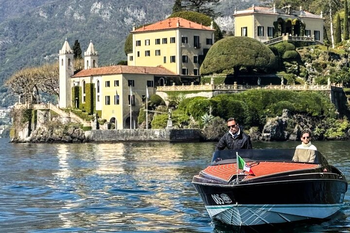 1H - 4H Tour Privado en Barco por el Lago de Como 6 pax