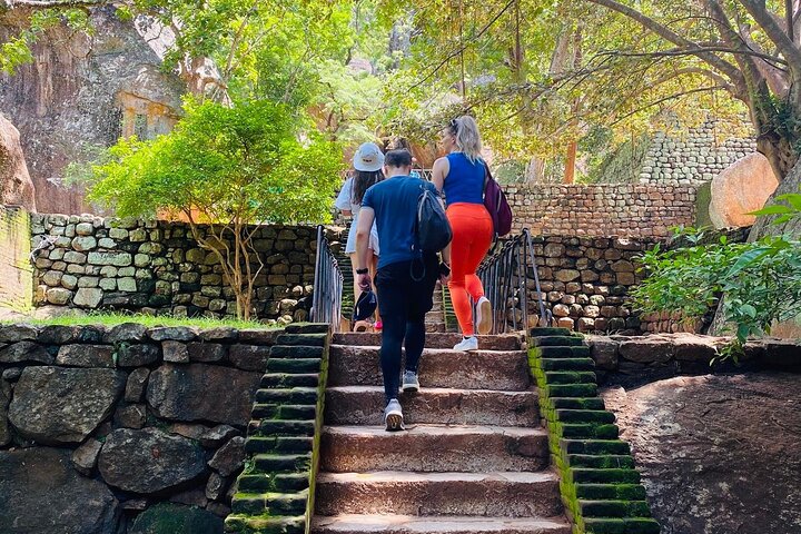 Destaques de 03 dias de Sigiriya, Kandy, Nuwara Eliya, Ella e Udawalawe