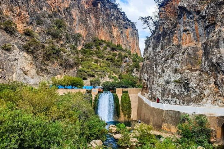 Privat udflugt til Chefchaouen med udtjekning fra Rabat med en autoriseret guide