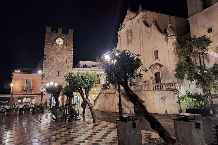 Taormina: Sizilianische Street Food & Wine Tour von Do Eat Better