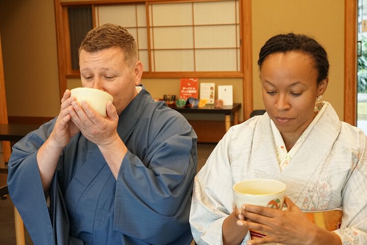 Chiba: Kimono og te seremoni på en historisk slottet hage