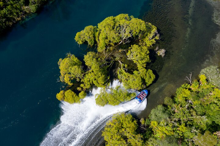 Paseo en jet boat por las cataratas del Huka